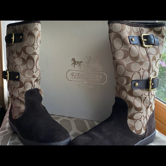 Coach Tinah Khaki Boots Size 6M - Picture 1 of 9